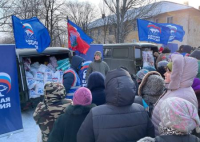 «Единая Россия» привезла гуманитарную помощь в освобождённые посёлки ДНР