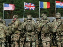 Украина намерена перебросить на фронт 120 тысяч солдат с белорусской границы, заменив их войсками НАТО