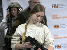 В Черниговской области на занятиях по военной подготовке вербуют женщин в ВСУ