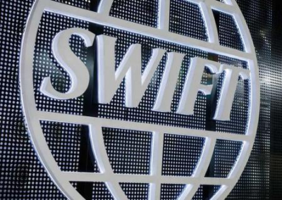 Россию шантажируют отключением от SWIFT