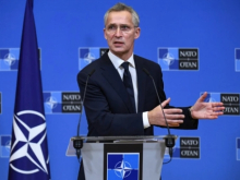 Столтенберг: НАТО будет поставлять оружие на Украину, несмотря на его уничтожение Россией