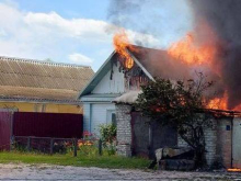 ВСУ обстреляли село в Брянской области — горят дома