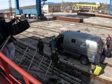 В Мариуполе с захваченных «Азовом» кораблей эвакуированы 47 человек