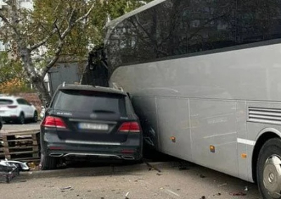 Взрыв боеприпасов в военном автомобиле привёл к масштабной аварии в Киеве