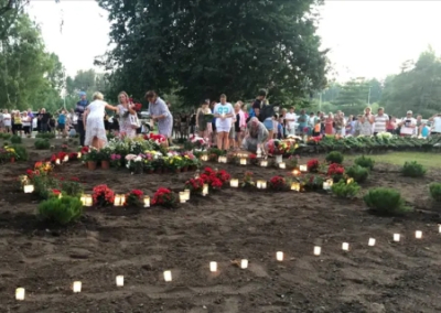 «Помним, не забудем»: жители Нарвы на месте демонтированного  Т-34 устроили мемориал