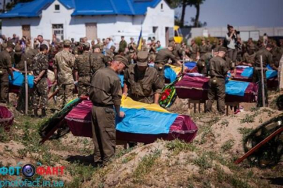 Здобуткы майдану: на Украине зафиксирован дефицит кладбищ
