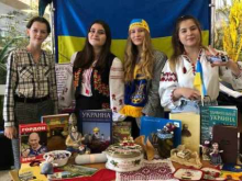 Минобрнауки проверит РУДН из-за украинского стенда и флага на выставке землячеств