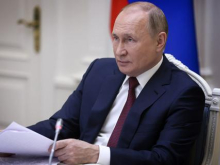 Путин поручил правительству доработать план по борьбе с новым штаммом «Омикрон»