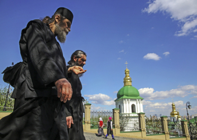 Монахам Киево-Печерской лавры приказали покинуть обитель за 3 дня