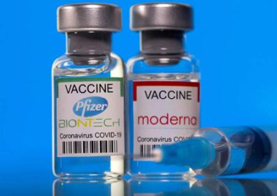 В Европе подтвердили связь между заболеваниями сердца и вакцинами Pfizer и Moderna