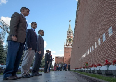 Одесские «ревказаки» в Кремлёвской стене