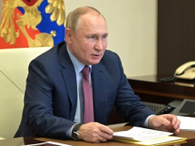 Путин призвал избавляться от равнодушных и высокомерных чиновников