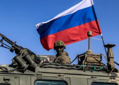 Юрий Ткачёв: «Военное вторжение РФ» выгодно как Америке, так и Украине