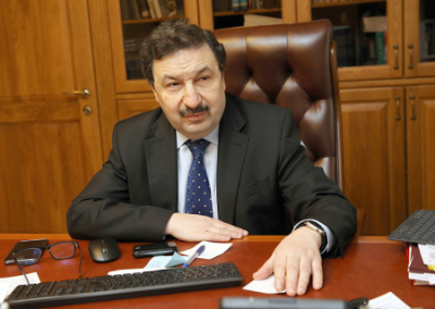Задержан ректор РАНХиГС Владимир Мау. За несколько часов до этого он был переизбран в совет директоров «Газпрома»