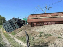 В Крыму поезд с зерном сошёл с рельсов. Крымская железная дорога заявляет о «вмешательстве посторонних лиц»