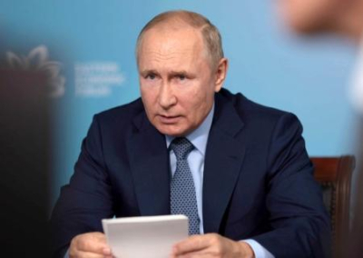 Путин назвал отношения с Украиной ненормальными
