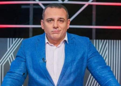 Данилов запретил депутату Коломойского говорить на русском и назвал его «недобитком»