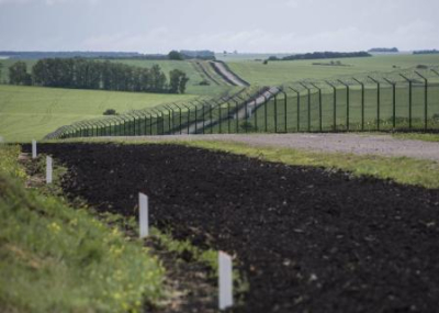 Яценюк снова захотел построить «Стену», но только уже на границе с Белоруссией