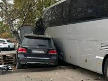 Взрыв боеприпасов в военном автомобиле привёл к масштабной аварии в Киеве