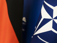 В НАТО, подтвердив получение предложений России, назвали два условия для переговоров