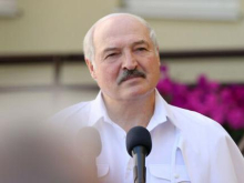 Лукашенко запретил принимать украинские самолёты