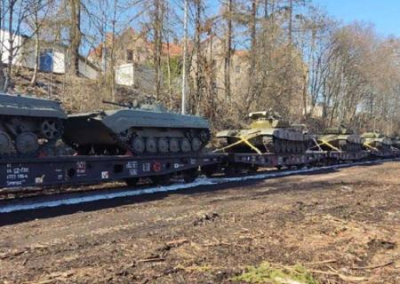 Чехия отправила на Украину первый эшелон с немецкими танками