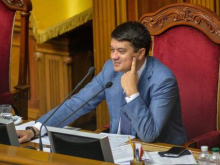 «Слуги» собирают подписи за отставку Разумкова с должности спикера парламента