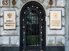 Посольство РФ в ФРГ раскритиковало спекуляции СМИ на гибели российского дипломата в Берлине