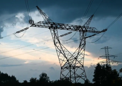 Рогов: Ахметов и Зеленский держат украинцев без света, продавая электроэнергию в Молдавию
