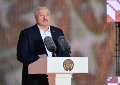 Лукашенко поздравил украинцев с независимостью