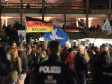 Немцы по всей Германии протестуют против поддержки Украины