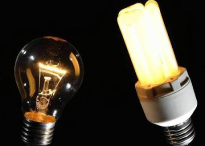 Дефицит электроэнергии на Украине: население призвали сменить лампы накаливания на светодиодные
