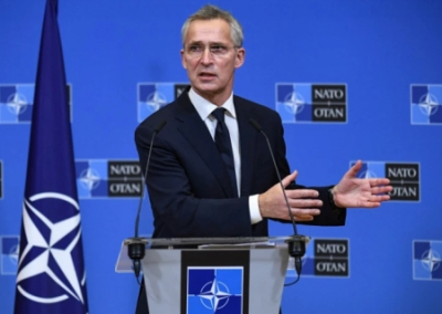 Столтенберг: НАТО будет поставлять оружие на Украину, несмотря на его уничтожение Россией