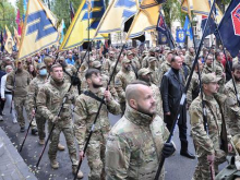 «За украинскую Украину без проклятых ж*дов и м*скалей»: в Киеве состоялся «Марш славы УПА»