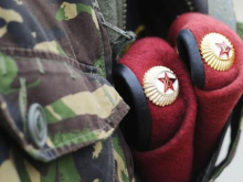 В Чечне подарили автомобили двум новым обладателям краповых беретов