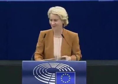 Урсула фон дер Ляйен завершила своё выступление в Европарламенте под собачий лай