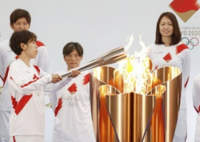 Факел Олимпийских игр погас в первый день эстафеты