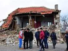 В Турции новое землетрясение 7,7 балла. Толчки продолжаются