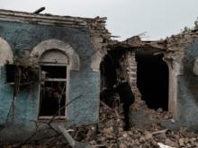 ВСУ обстреляли Брянку: ранена мирная жительница, разрушен жилой дом