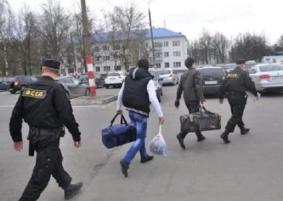 Из России депортируют иностранцев за участие в акциях в поддержку Навального