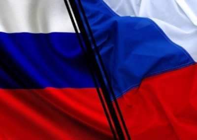 Глава МИД Чехии: Прага и Москва переходят на паритет в численности посольств