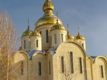 В Черкассах избитых защитников захваченного Архангело-Михайловского собора УПЦ отказались лечить