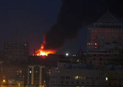 В Донецке загорелось здание мясокомбината