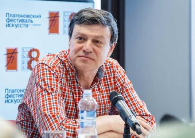 В Воронеже за антивоенную позицию требуют уволить худрука Камерного театра Михаила Бычкова
