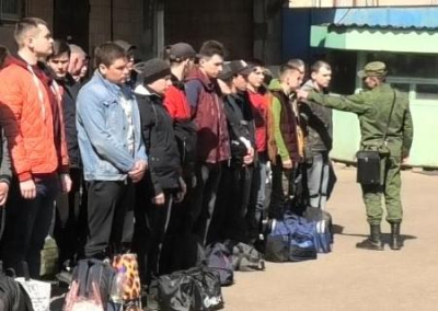 Глава ЛНР Леонид Пасечник призвал вступать в ряды Народной милиции студентов и педагогов