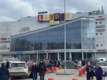В Санкт-Петербурге эвакуировали посетителей из ТЦ «Лондон Молл» из-за сообщения о заминировании