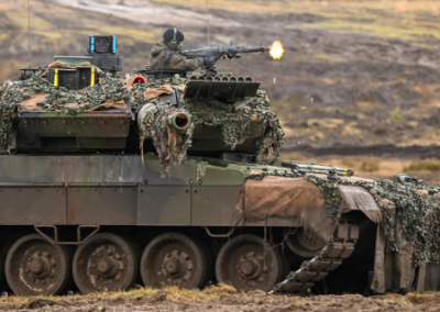 Депутат Бундестага анонсировал строительство на Украине техцентра для обслуживания танков Leopard