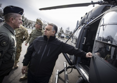 Орбан сообщил о подготовке Европы к войне с Россией и сравнил НАТО с пожарным, который тушит огонь огнемётом