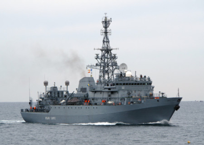 Морской беспилотник атаковал российский корабль-разведчик «Иван Хурс»