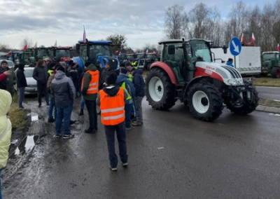Поляки протестуют против ввоза украинского зерна, потому что не могут продать своё